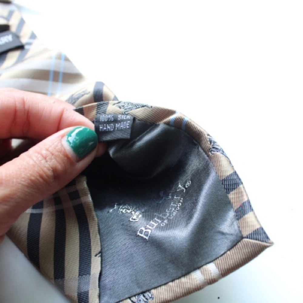 Burberry logo silk tie - Picture 4 of 8